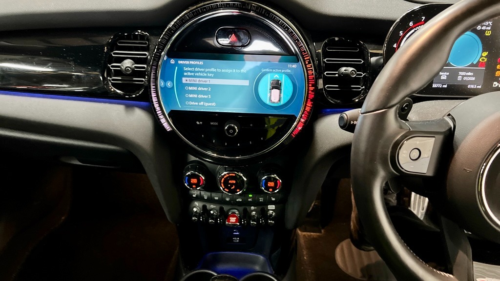 Used MINI Hatch 2021 for sale - 77053736: Photo 12