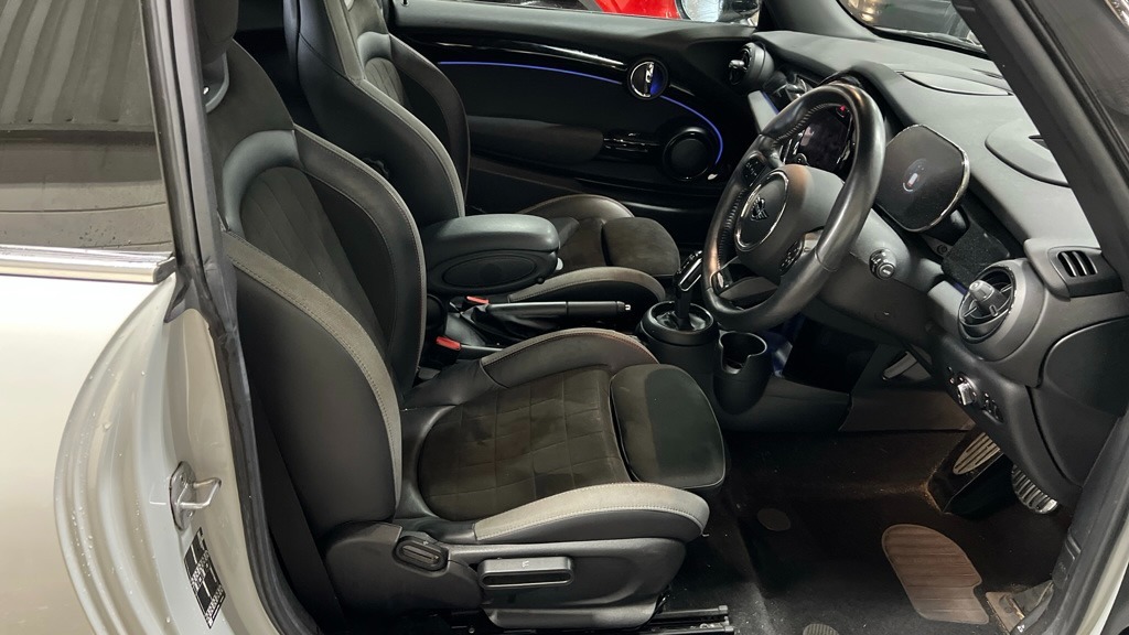 Used MINI Hatch 2021 for sale - 77053736: Photo 2