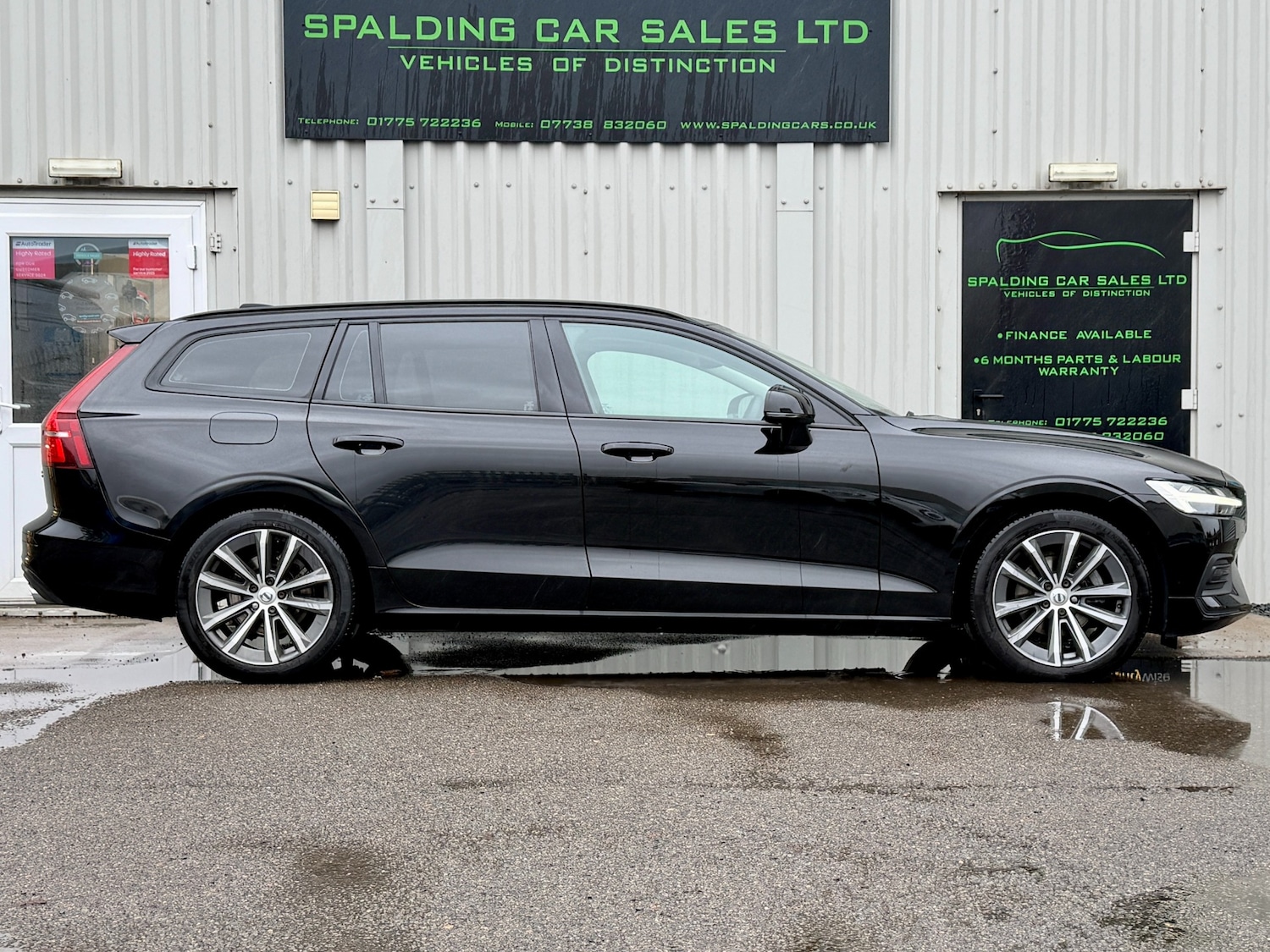 Used Volvo V60 2021 for sale - 76968648: Photo 10