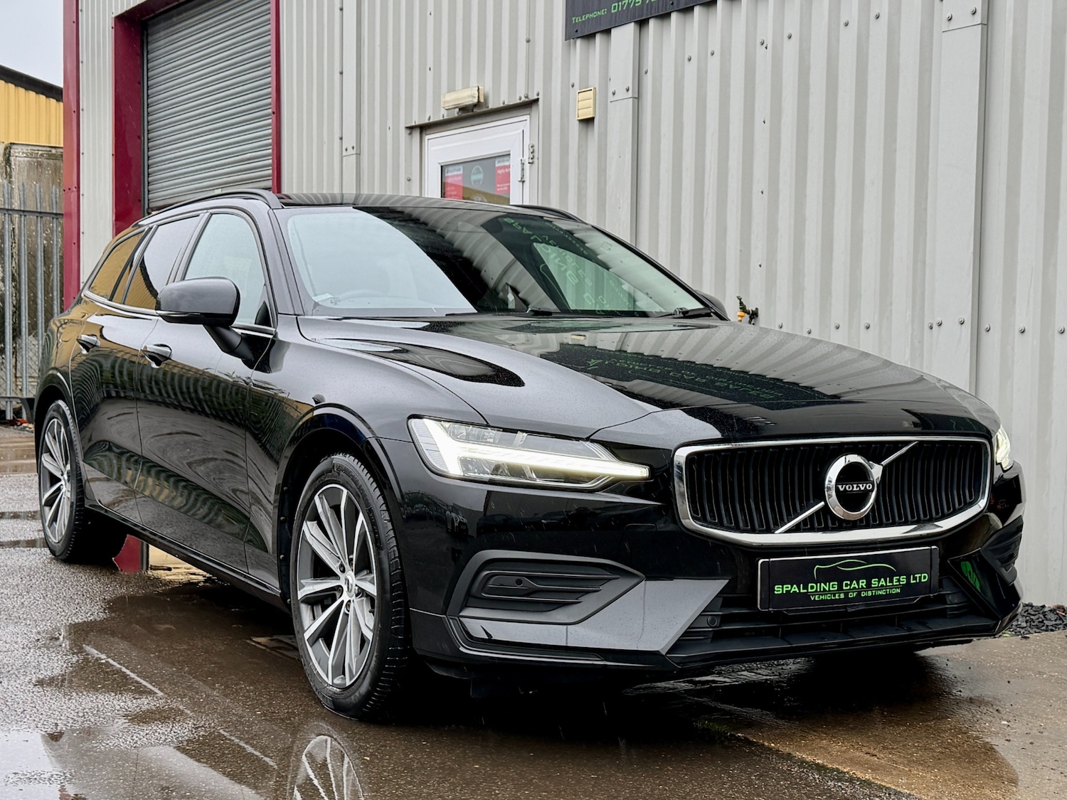 Used Volvo V60 2021 for sale - 76968648: Photo 11