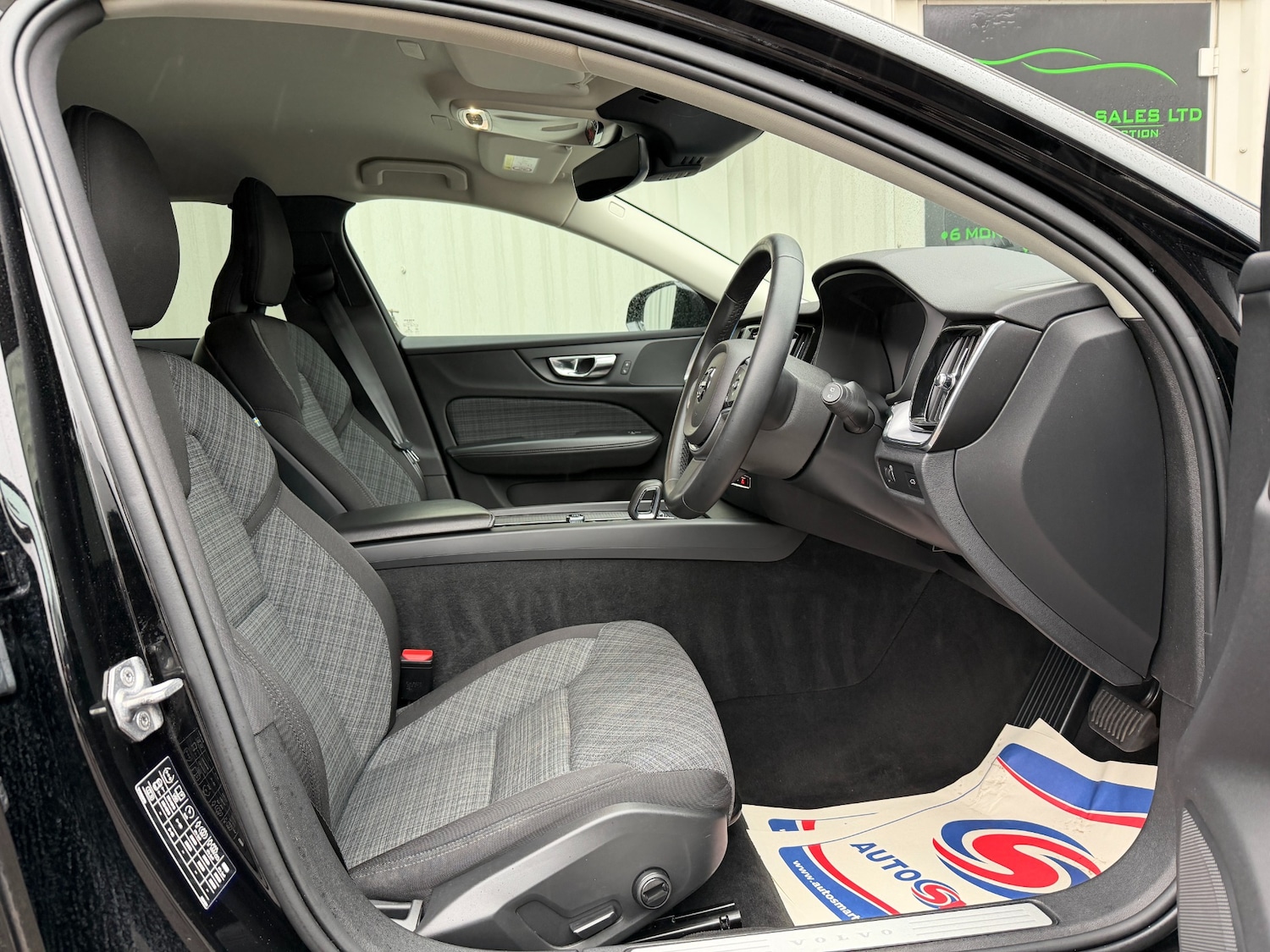 Used Volvo V60 2021 for sale - 76968648: Photo 16