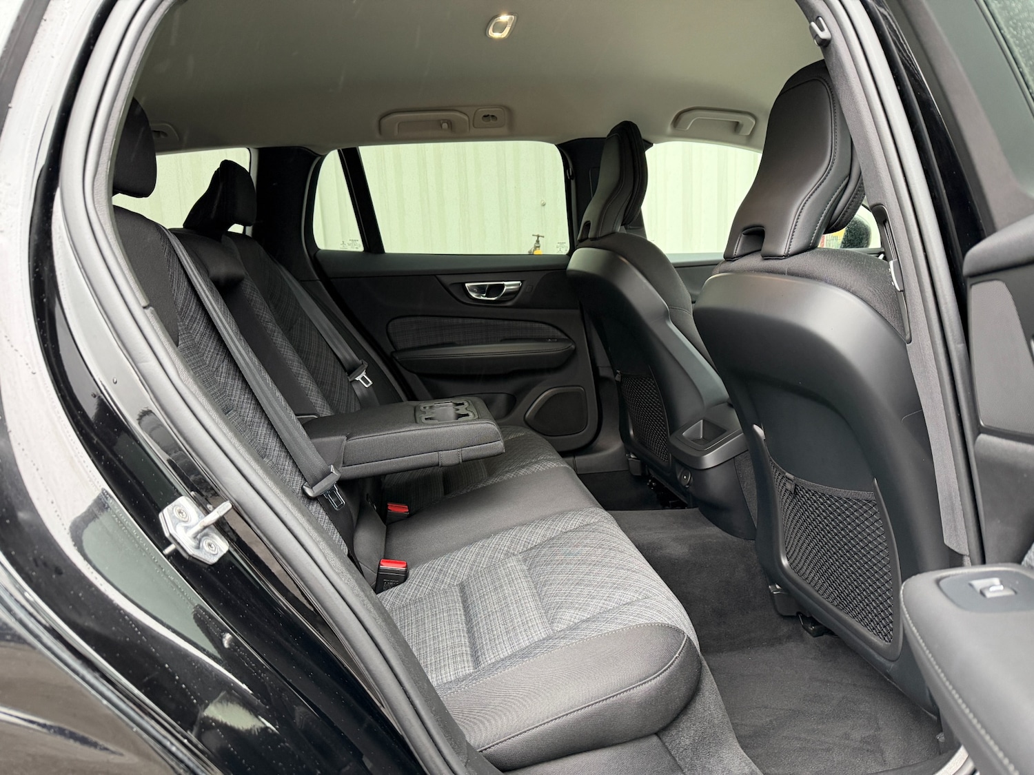 Used Volvo V60 2021 for sale - 76968648: Photo 18