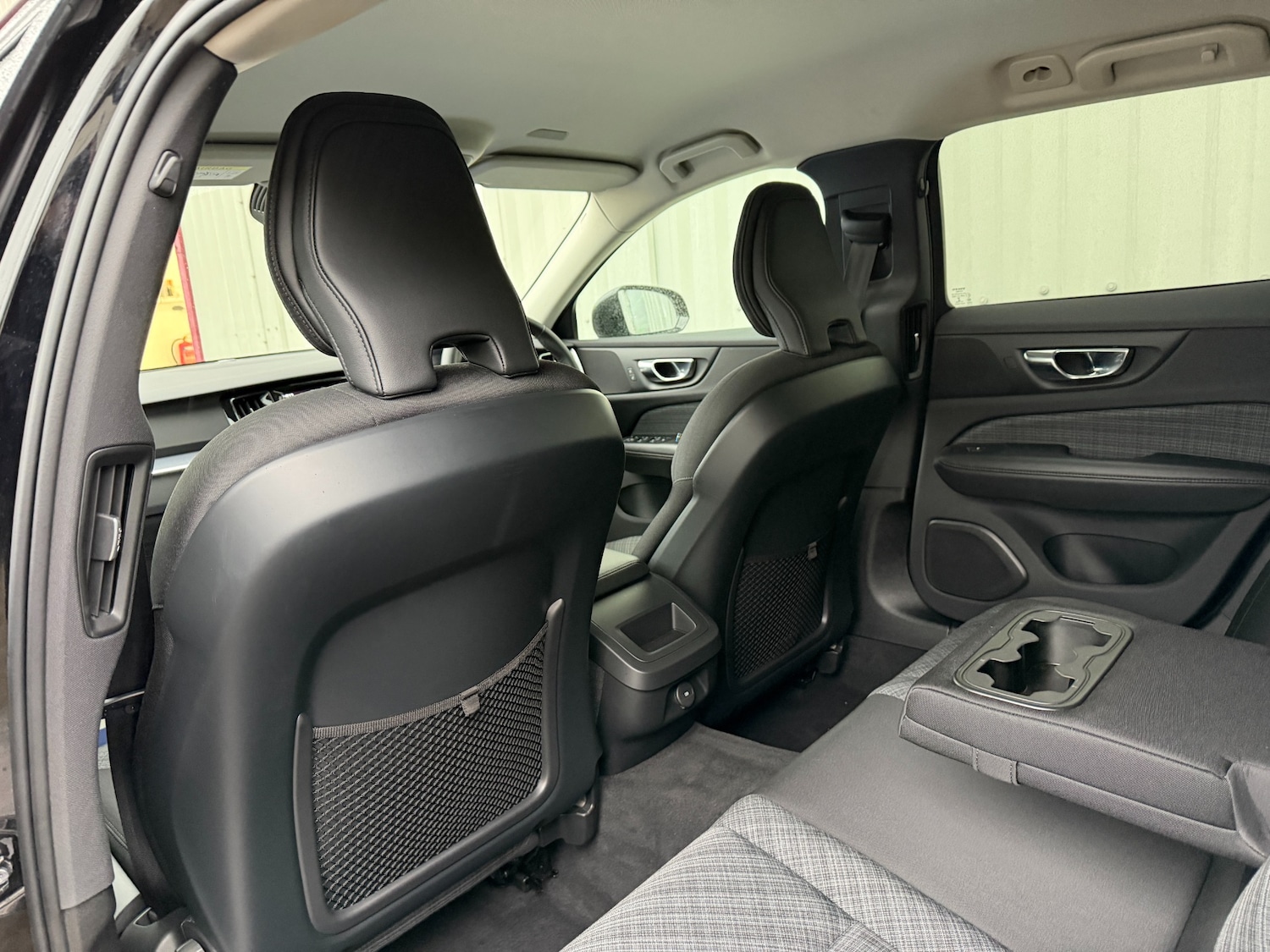 Used Volvo V60 2021 for sale - 76968648: Photo 25