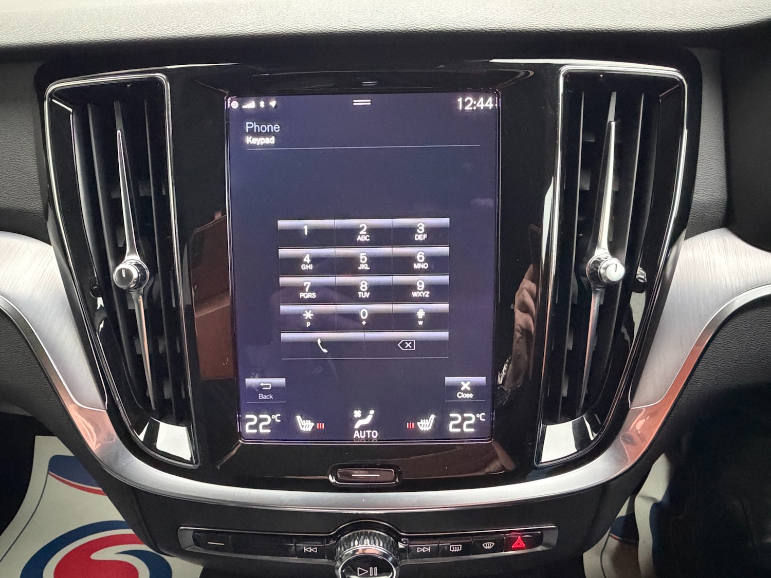 Used Volvo V60 2021 for sale - 76968648: Photo 44