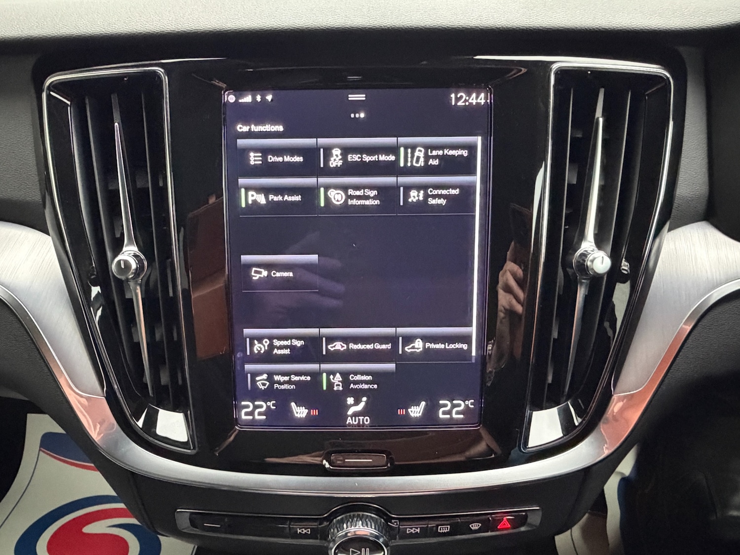 Used Volvo V60 2021 for sale - 76968648: Photo 45