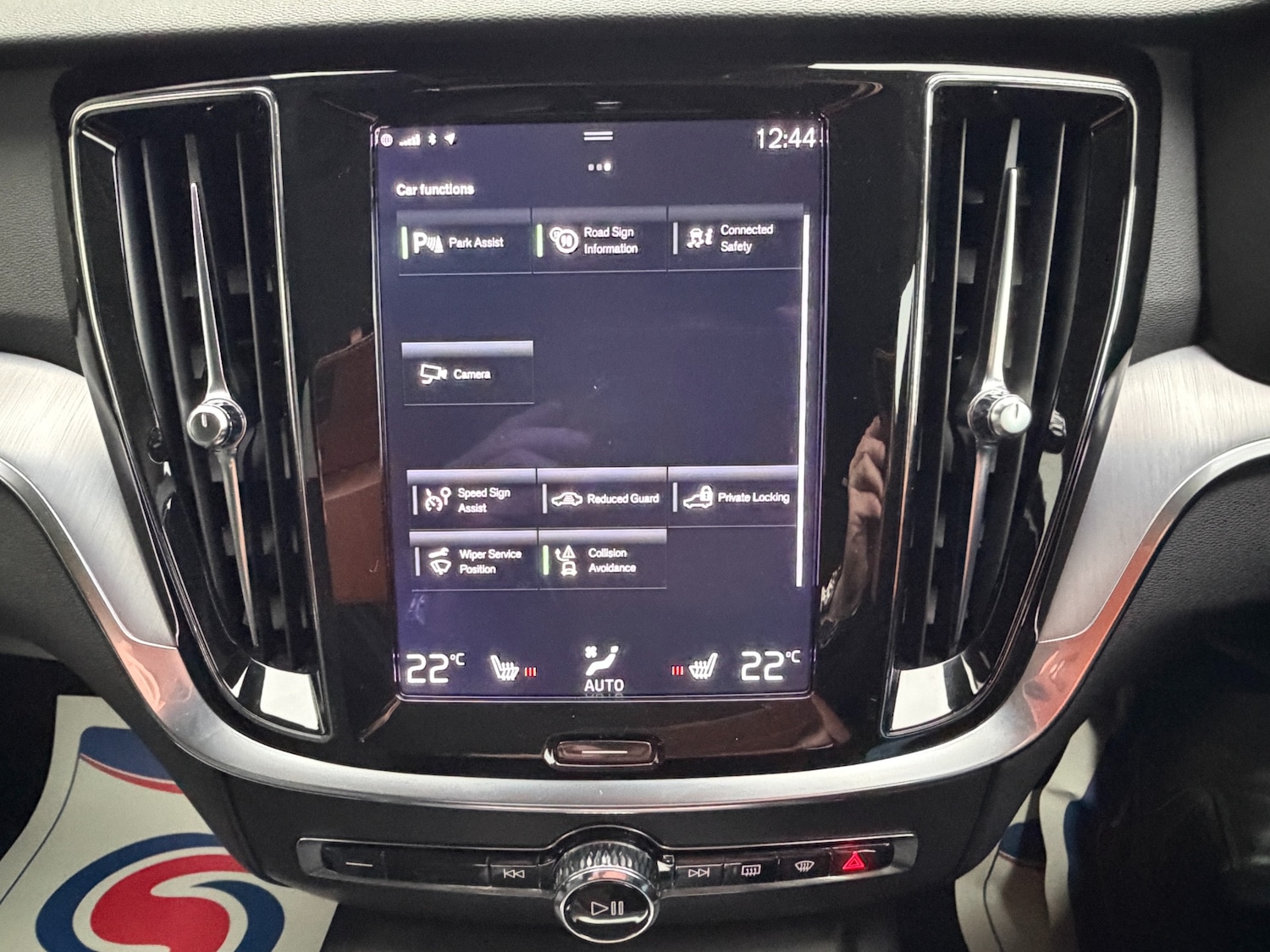 Used Volvo V60 2021 for sale - 76968648: Photo 46