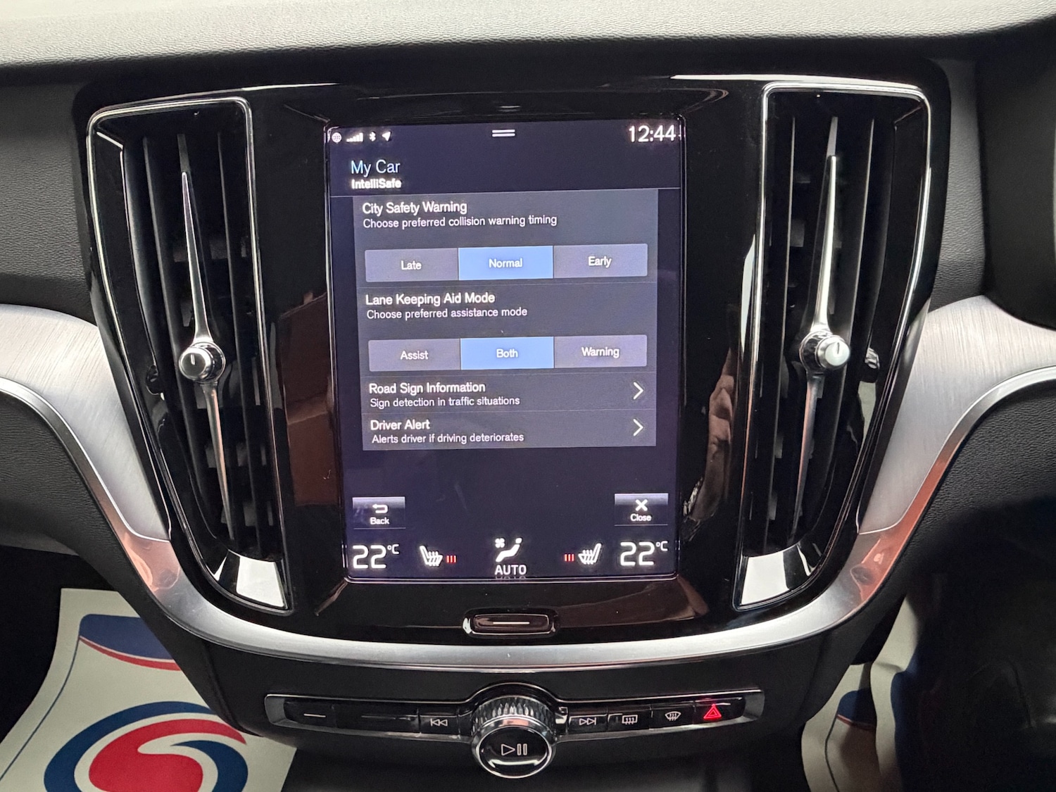 Used Volvo V60 2021 for sale - 76968648: Photo 48