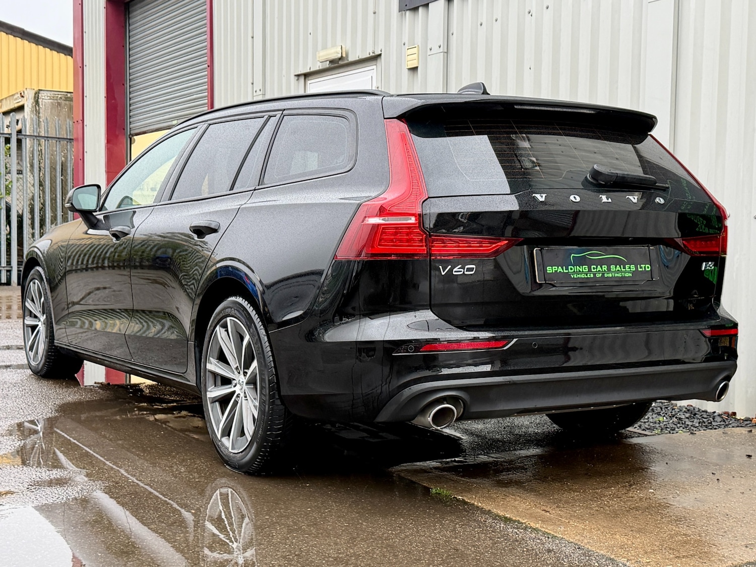 Used Volvo V60 2021 for sale - 76968648: Photo 7