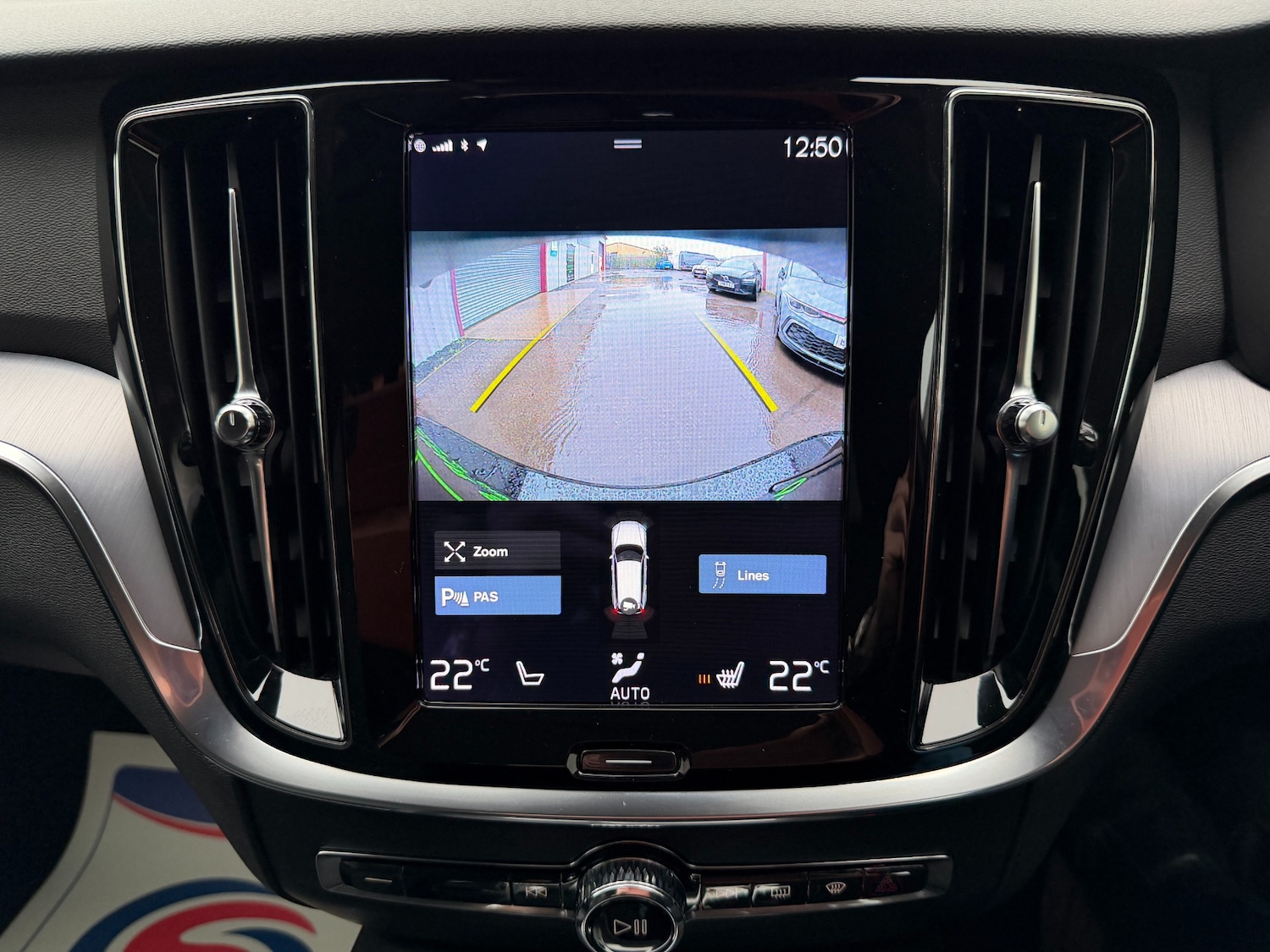 Used Volvo V60 2021 for sale - 76968648: Photo 70