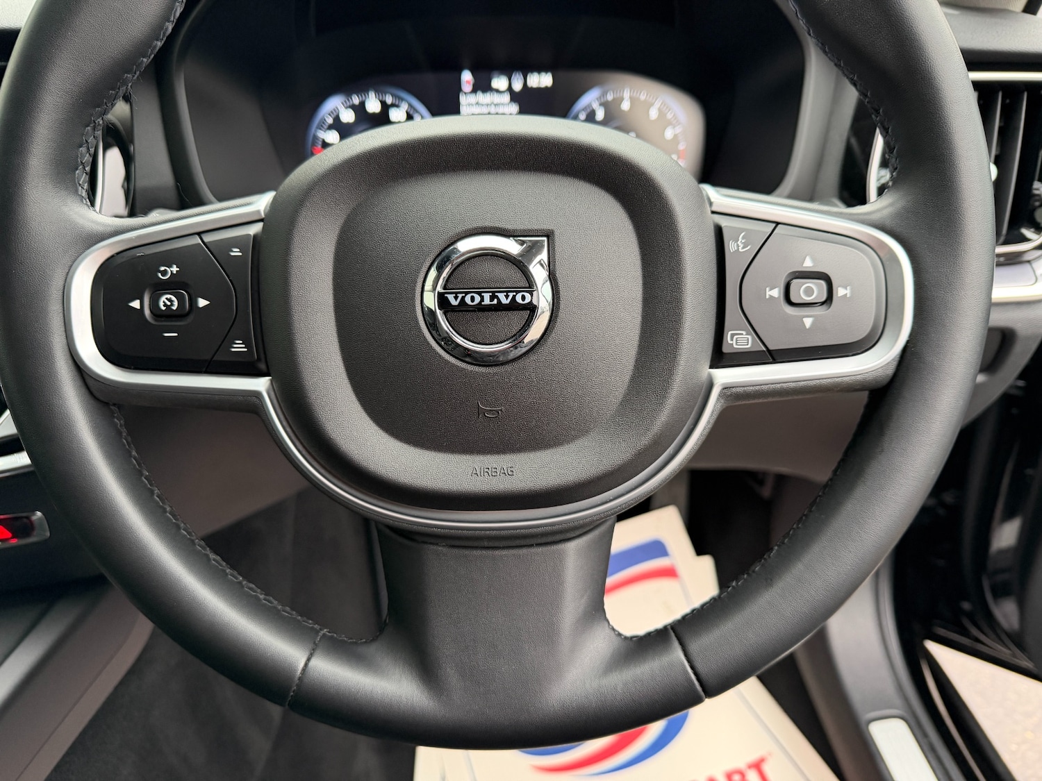 Used Volvo V60 2021 for sale - 76968648: Photo 88