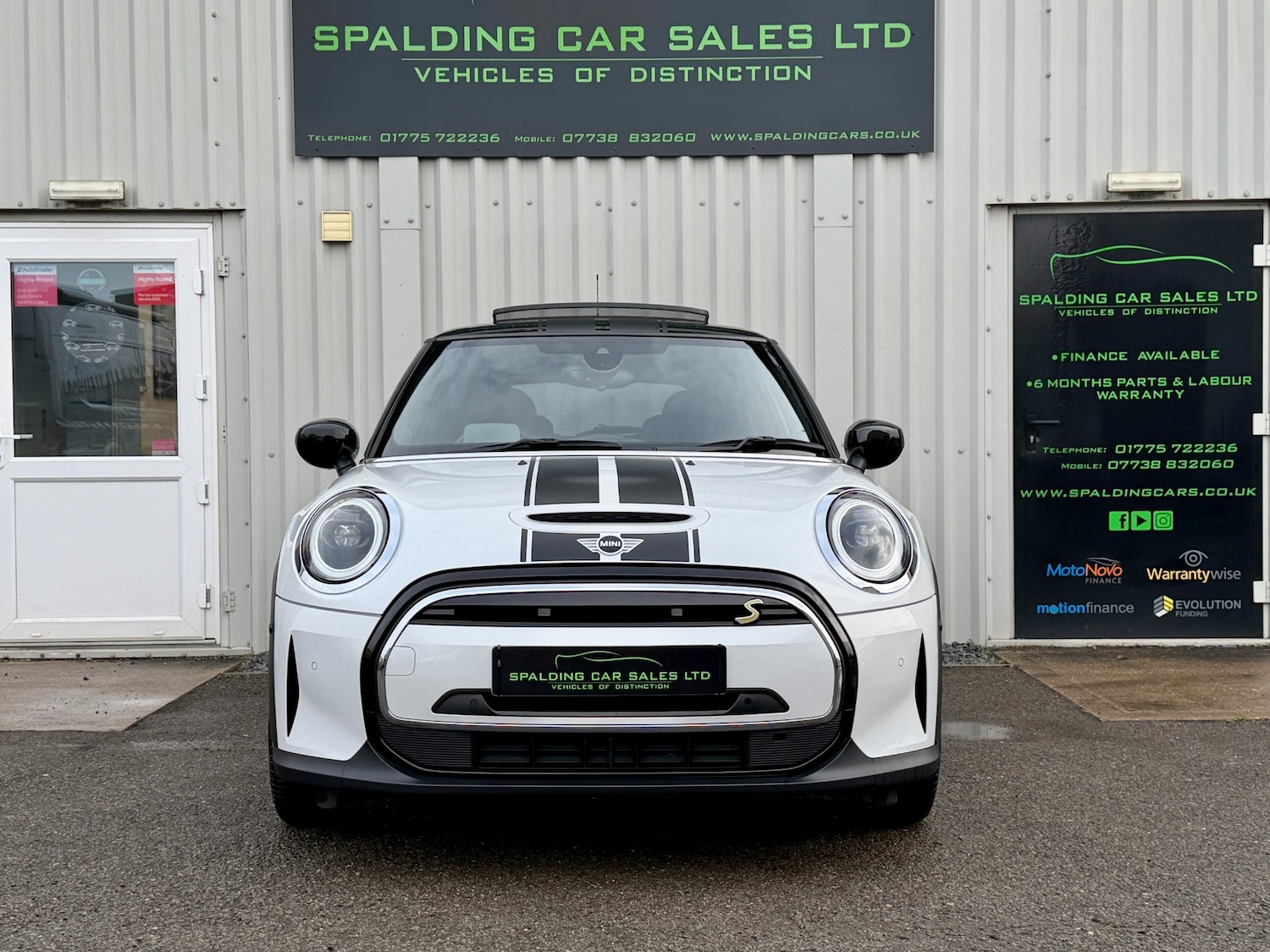 Used MINI Hatch 2023 for sale - 77303337: Photo 14