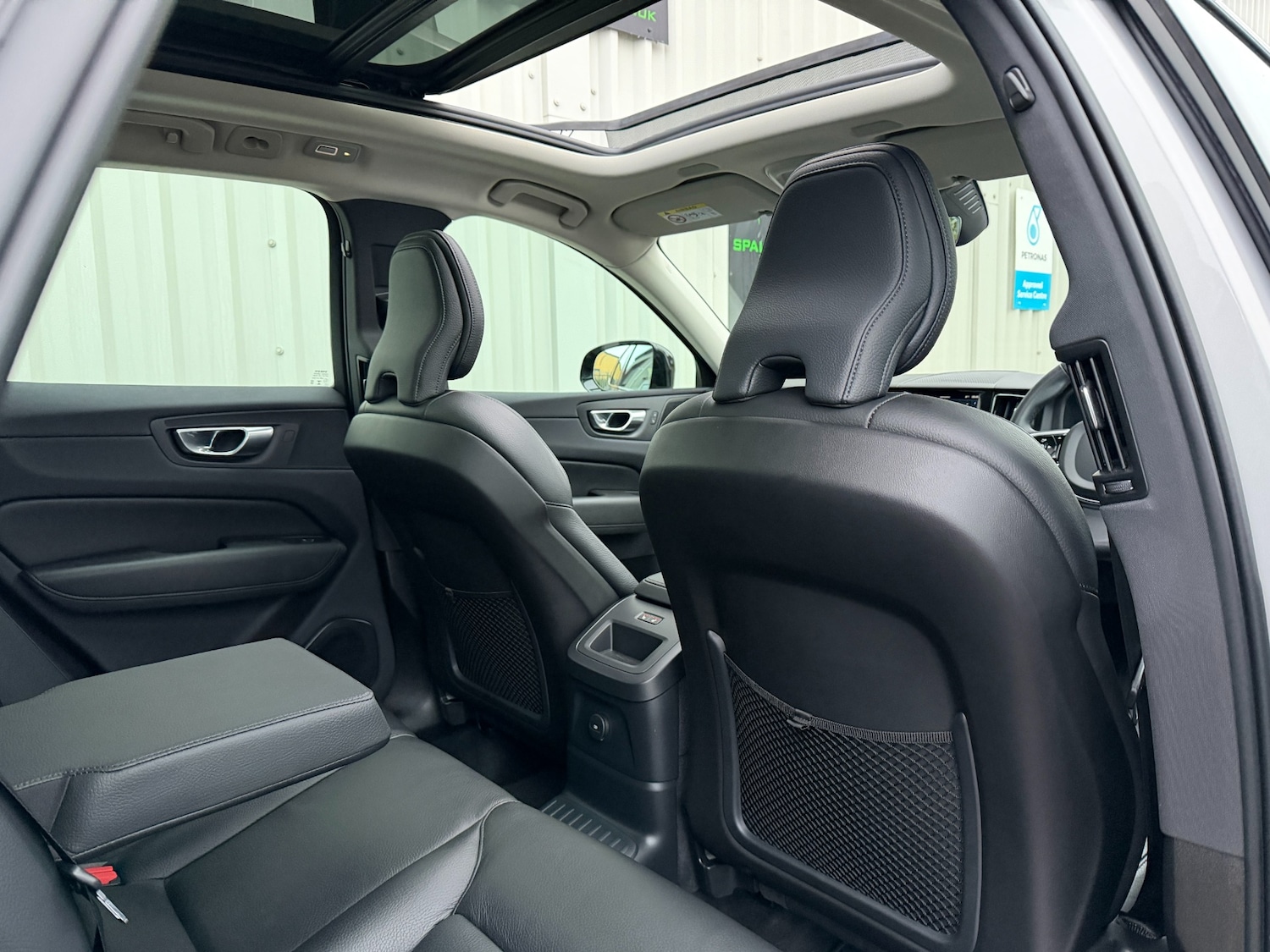 Used Volvo XC60 2023 for sale - 77107880: Photo 26