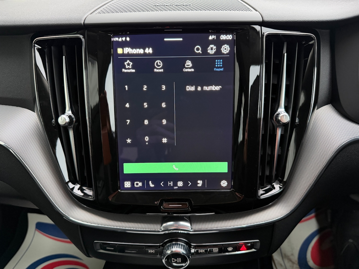 Used Volvo XC60 2023 for sale - 77107880: Photo 57