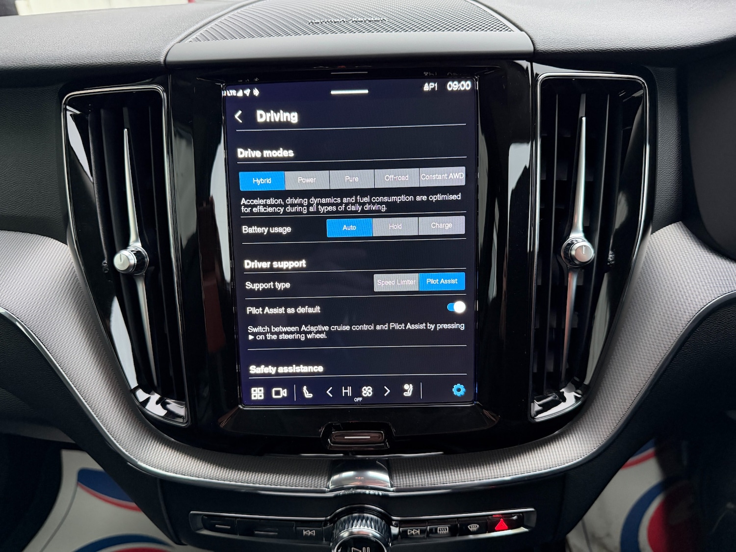 Used Volvo XC60 2023 for sale - 77107880: Photo 59