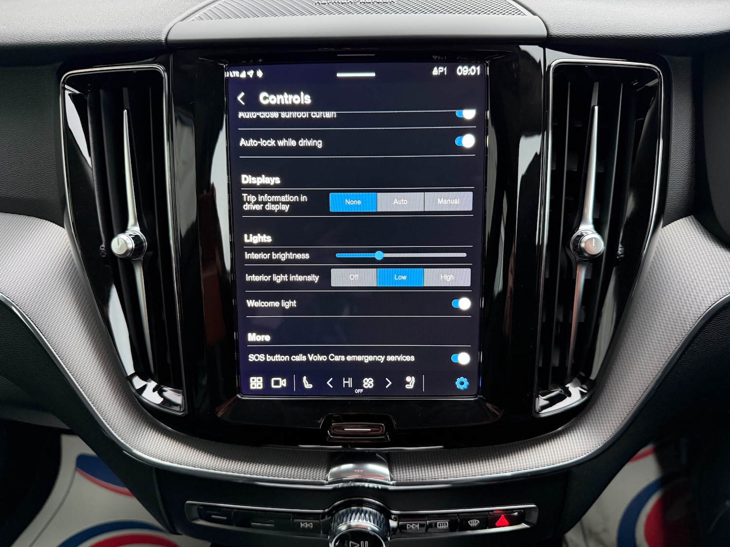 Used Volvo XC60 2023 for sale - 77107880: Photo 64