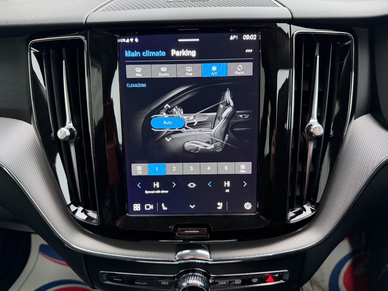 Used Volvo XC60 2023 for sale - 77107880: Photo 66