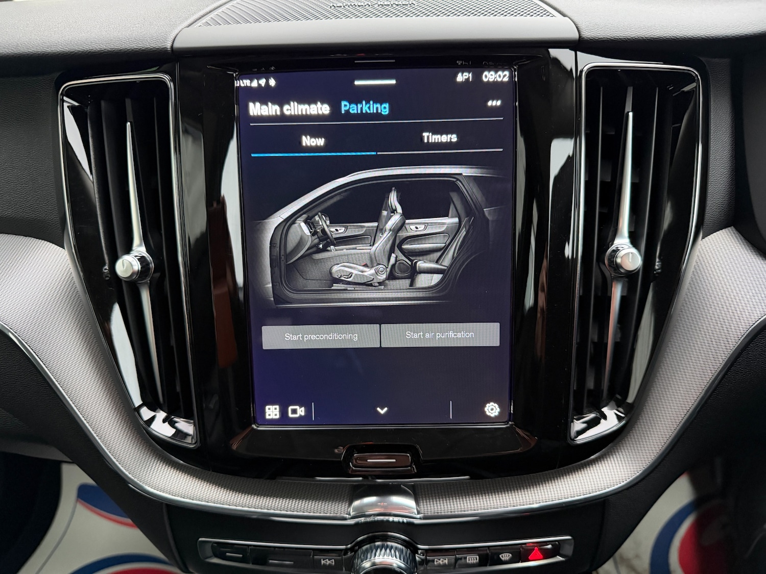 Used Volvo XC60 2023 for sale - 77107880: Photo 67