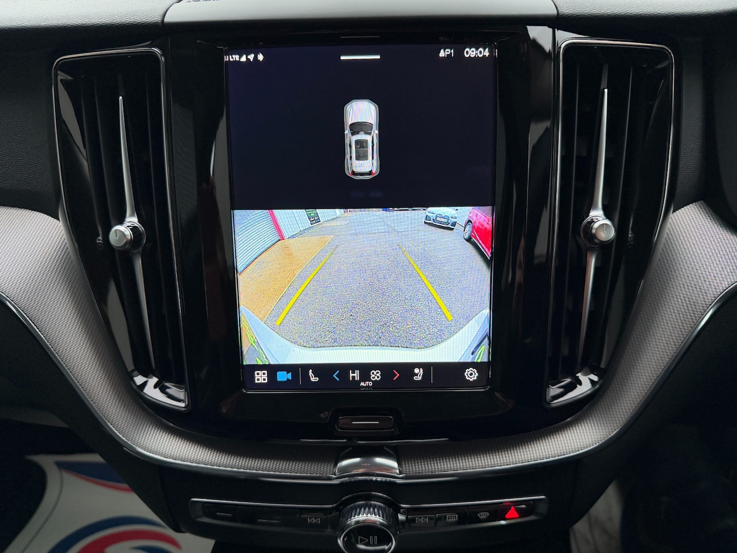 Used Volvo XC60 2023 for sale - 77107880: Photo 73