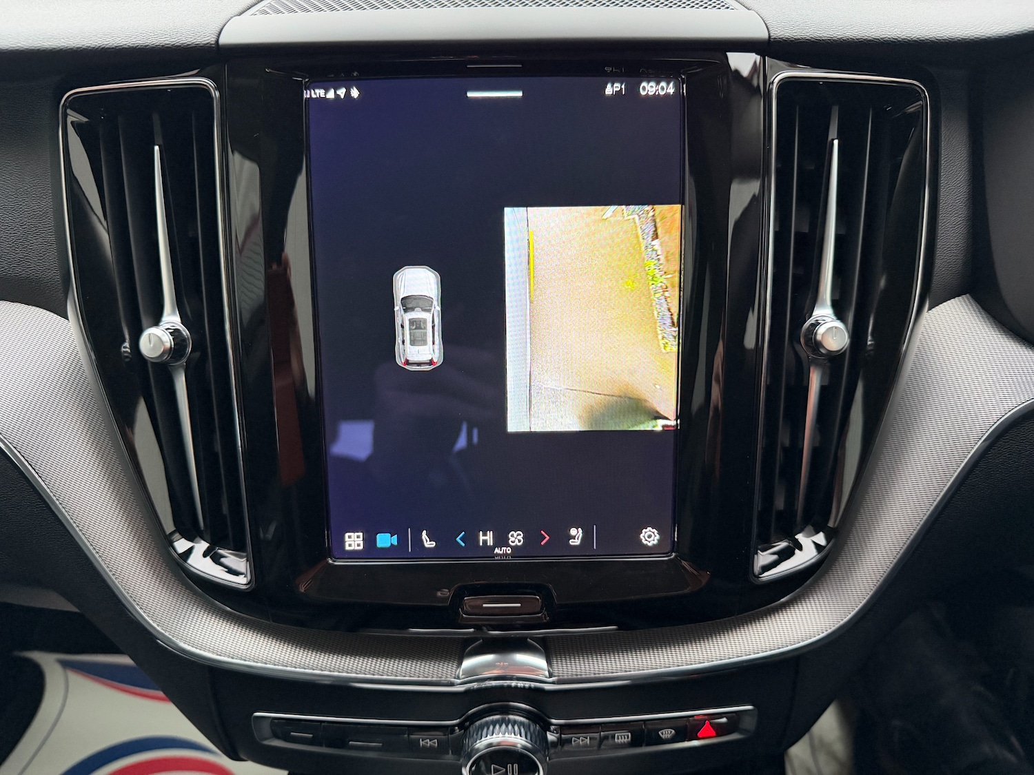 Used Volvo XC60 2023 for sale - 77107880: Photo 75