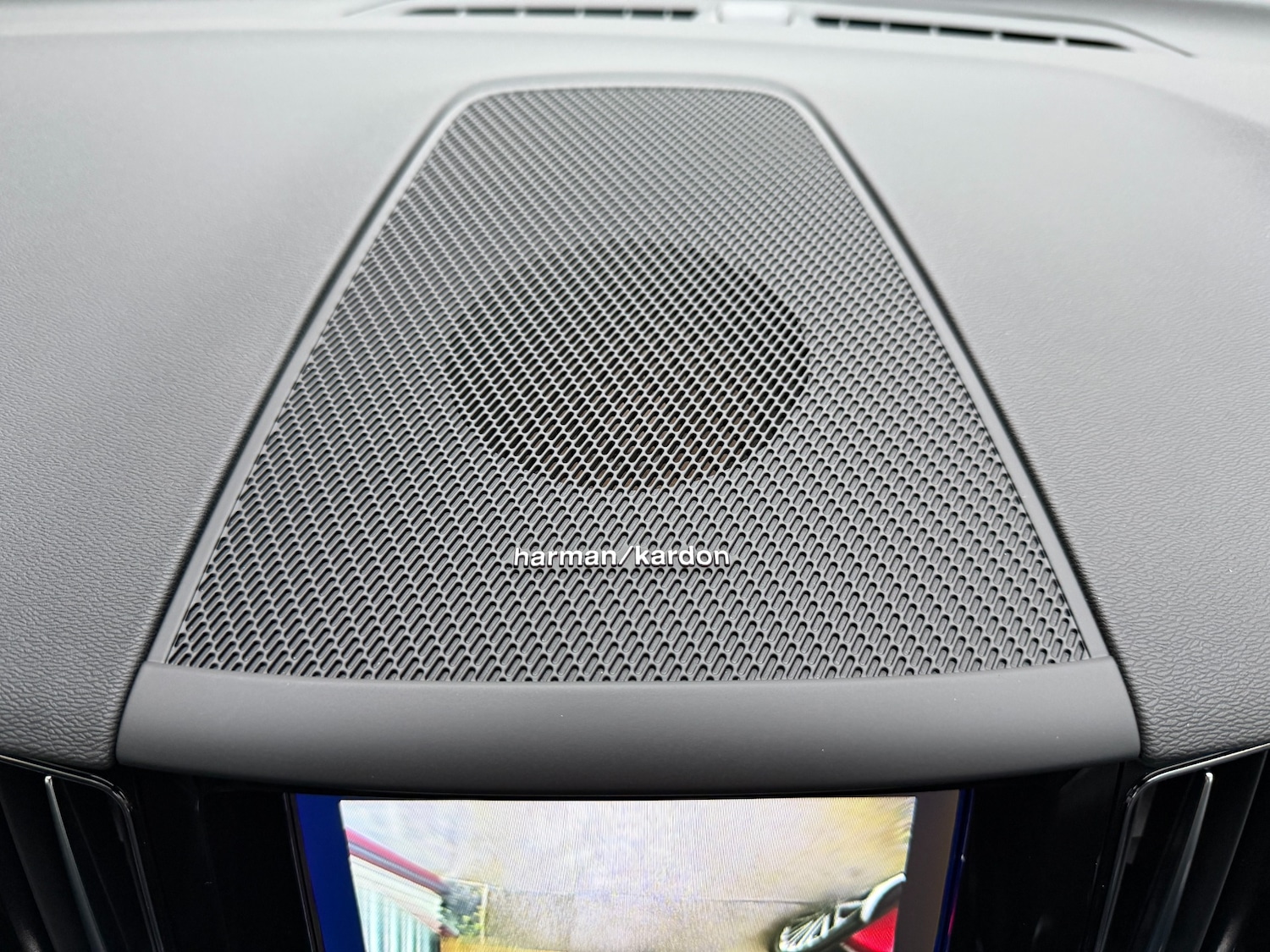 Used Volvo XC60 2023 for sale - 77107880: Photo 84