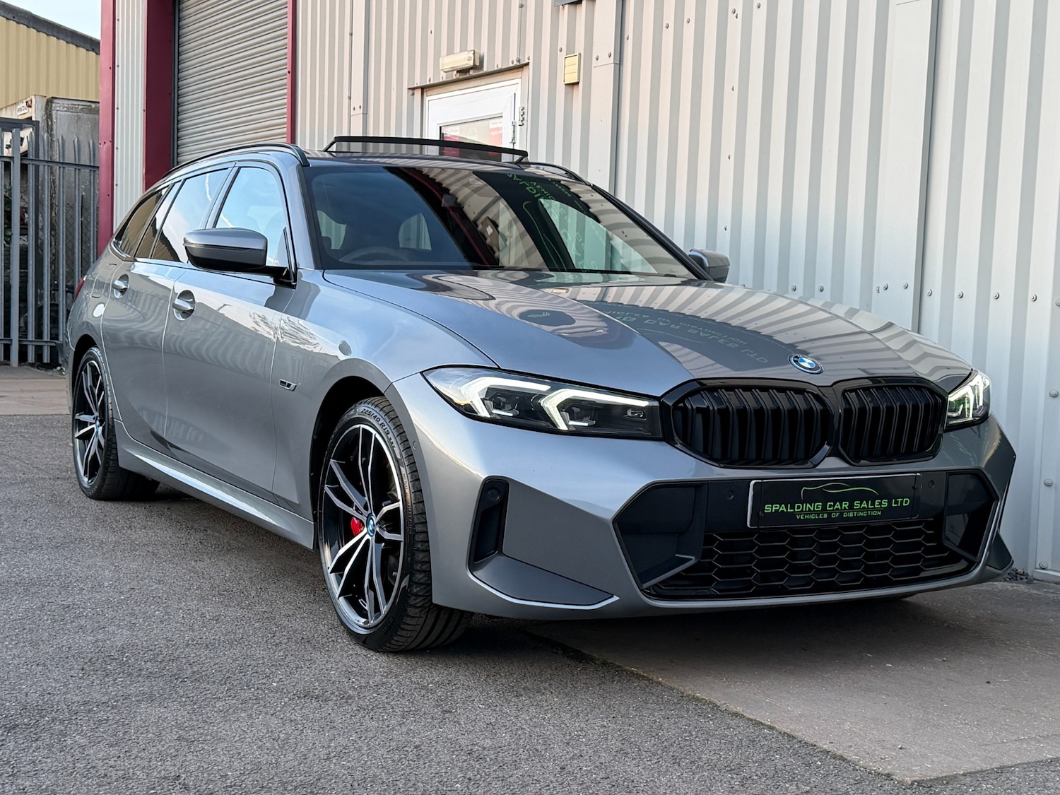 Used BMW 3 Series 2023 for sale - 77980636: Photo 12