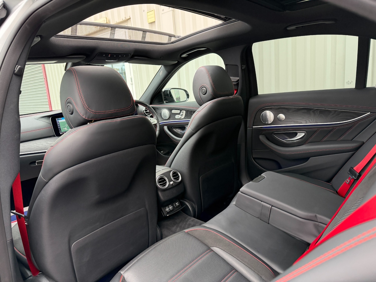 Used Mercedes-Benz E Class 2019 for sale - 76958573: Photo 28