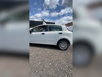 Used Fiat Punto 2012 for sale - 79611263: Photo