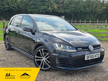 Volkswagen - Golf