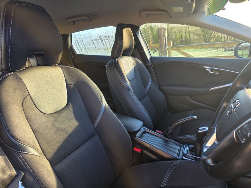 Used Volvo V40 2019 for sale - 77189018: Photo 20