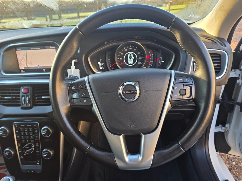 Used Volvo V40 2019 for sale - 77189018: Photo 25