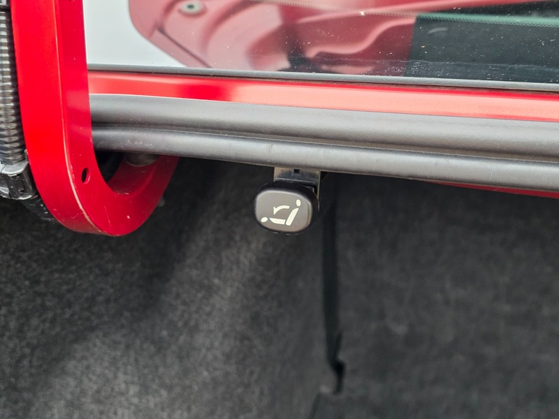 Used Mazda Mazda3 2014 for sale - 76396686: Photo 9