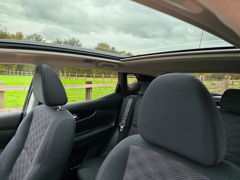 Used Nissan Qashqai 2015 for sale - 76346138: Photo 16