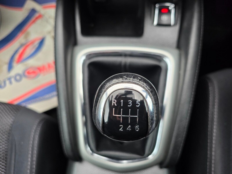 Used Nissan Qashqai 2015 for sale - 76346138: Photo 30