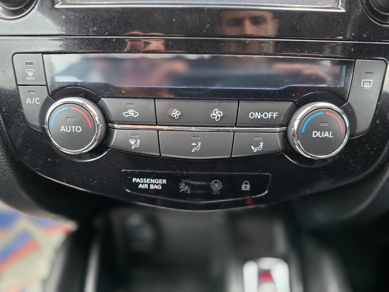 Used Nissan Qashqai 2015 for sale - 76346138: Photo 32