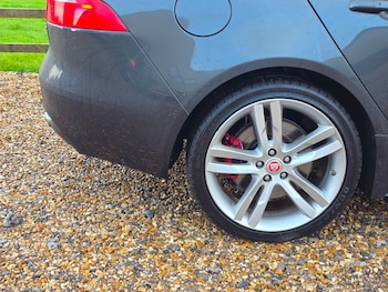 Used Jaguar XE 2015 for sale - 76357130: Photo