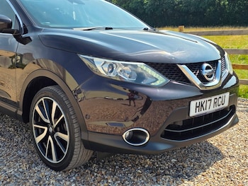 Used Nissan Qashqai 2017 for sale - 79277043: Photo