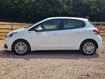 Used Peugeot 208 2018 for sale - 79423394: Photo