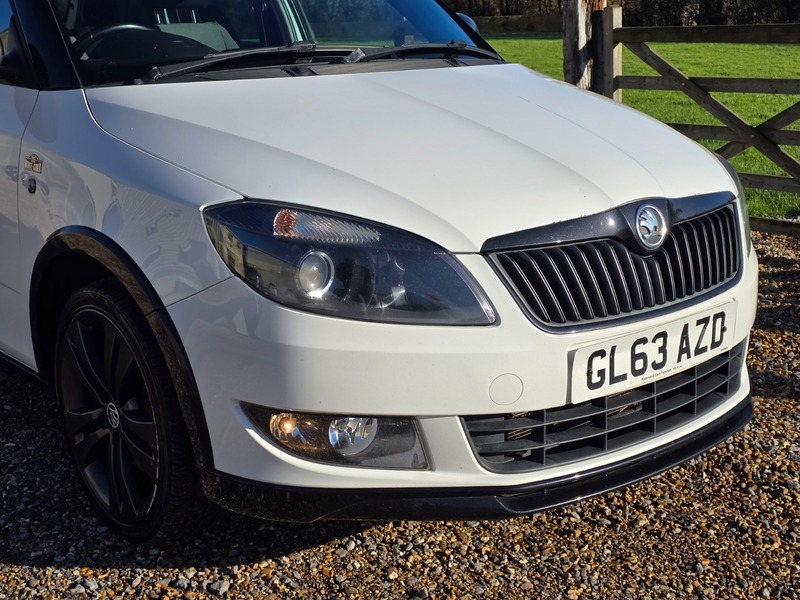 Used Skoda Fabia 2014 for sale - 76784658: Photo 2