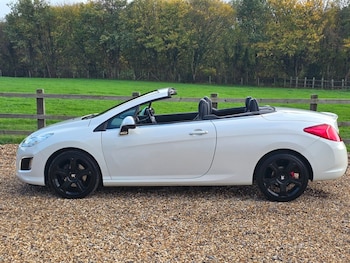 Used Peugeot 308 2014 for sale - 76396677: Photo