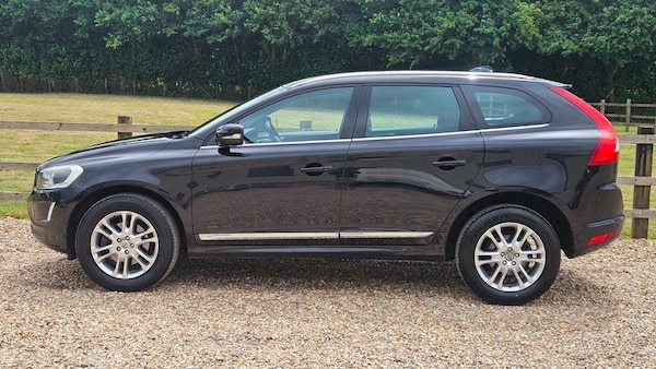 Used Volvo XC60 2013 for sale - 74833393: Photo 2