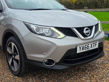 Used Nissan Qashqai 2017 for sale - 76470737: Photo