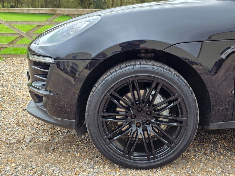 Used Porsche Macan 2017 for sale - 77850961: Photo 16