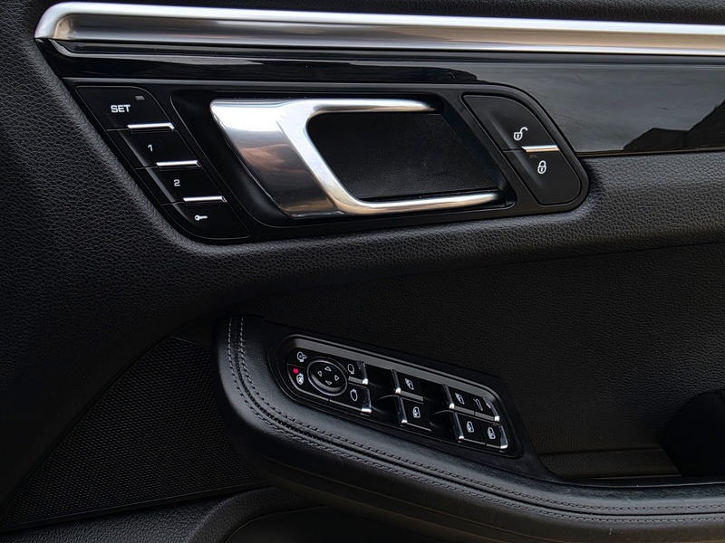 Used Porsche Macan 2017 for sale - 77850961: Photo 19