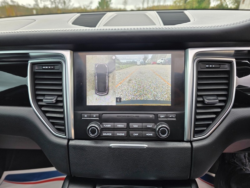 Used Porsche Macan 2017 for sale - 77850961: Photo 30