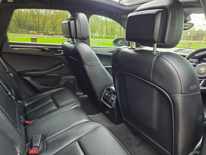 Used Porsche Macan 2017 for sale - 77850961: Photo 35