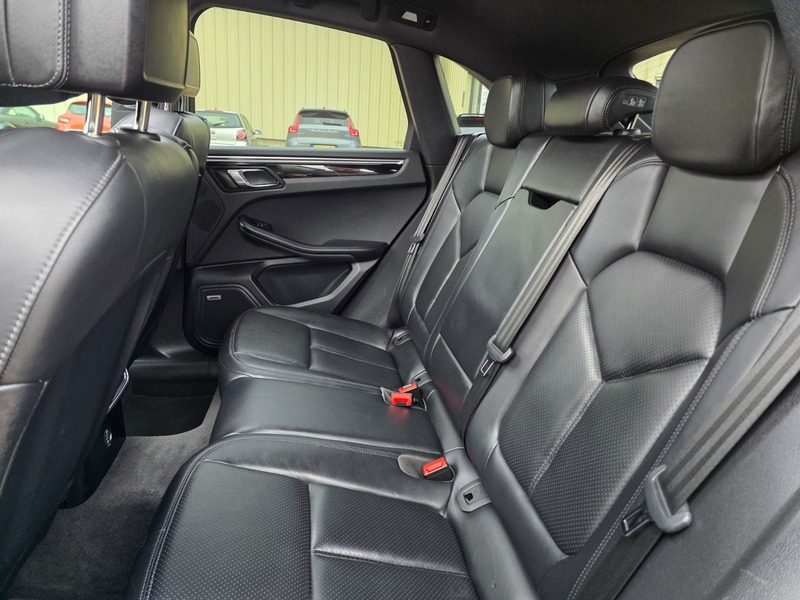 Used Porsche Macan 2017 for sale - 77850961: Photo 37