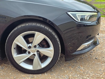 Used Vauxhall Insignia 2017 for sale - 75685366: Photo