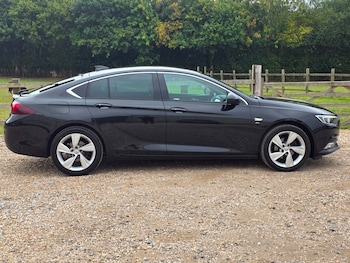 Used Vauxhall Insignia 2017 for sale - 75685366: Photo