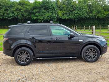 Used Land Rover Discovery Sport 2016 for sale - 74931316: Photo
