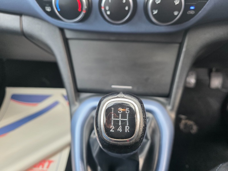 Used Hyundai i10 2015 for sale - 76334127: Photo 26